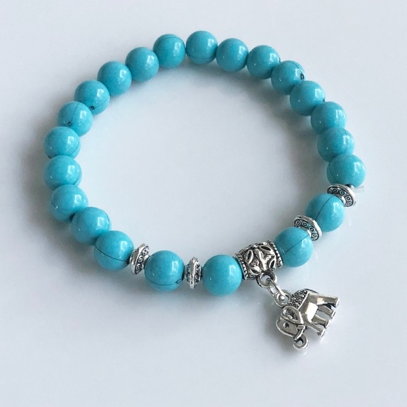 Jewelry - NEW Elephant beaded stretch bracelet
